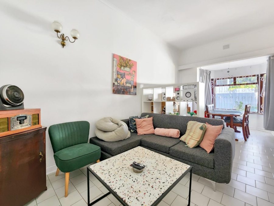 3 Bedroom Property for Sale in Sea Point Western Cape